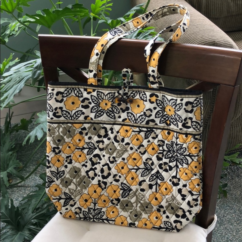 Vera Bradley Toggle Closure Tote Go Wild Pattern